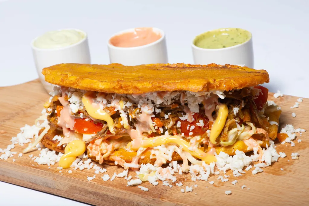Arepa Grill, a Venezuelan Restaurant, Opens in Downtown Roswell This Summer