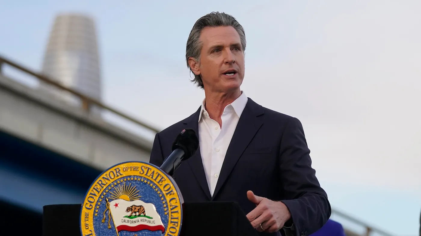 Governor of California Introduces Abortion Support Bill for Arizona