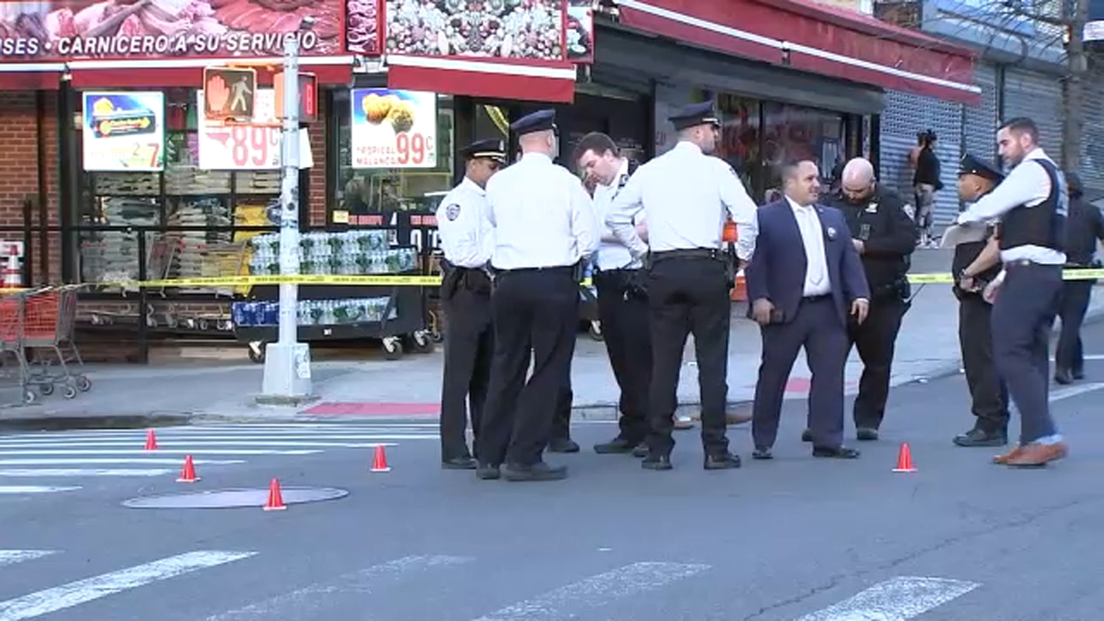 Gunmen Shoot Four, One Fatally in Bronx