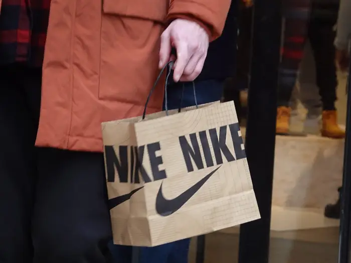 Brazen Heist: In Less than a Minute, a Trio Takes $8K in Nike Gear