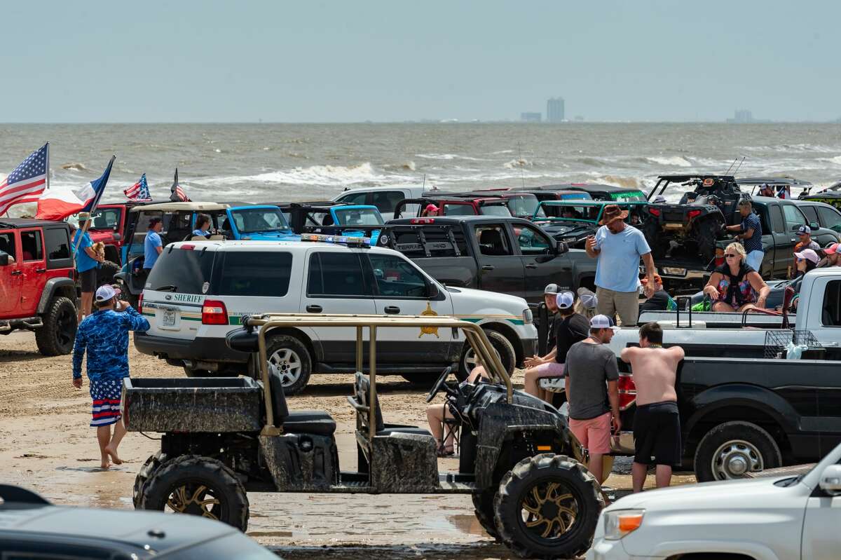 Tragedy Strikes at 'Jeep Weekend' Event: 1 Dead, 2 Injured in Shootings