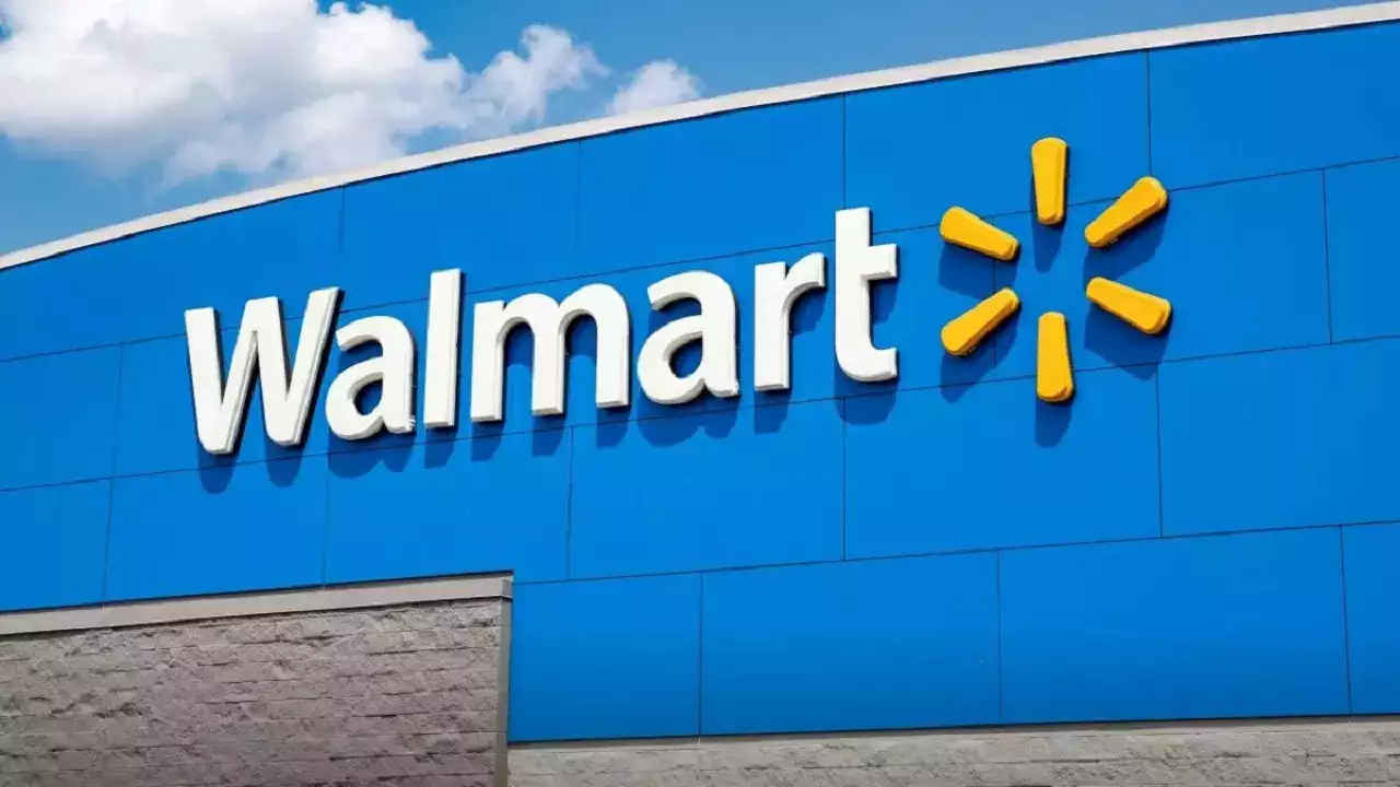 Walmart Braces for Potential Layoffs: Hundreds of Jobs at Risk