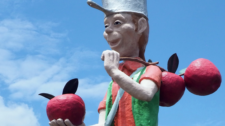 Johnny Appleseed Statue Unveiled at Woodstock Hotel, Virginia