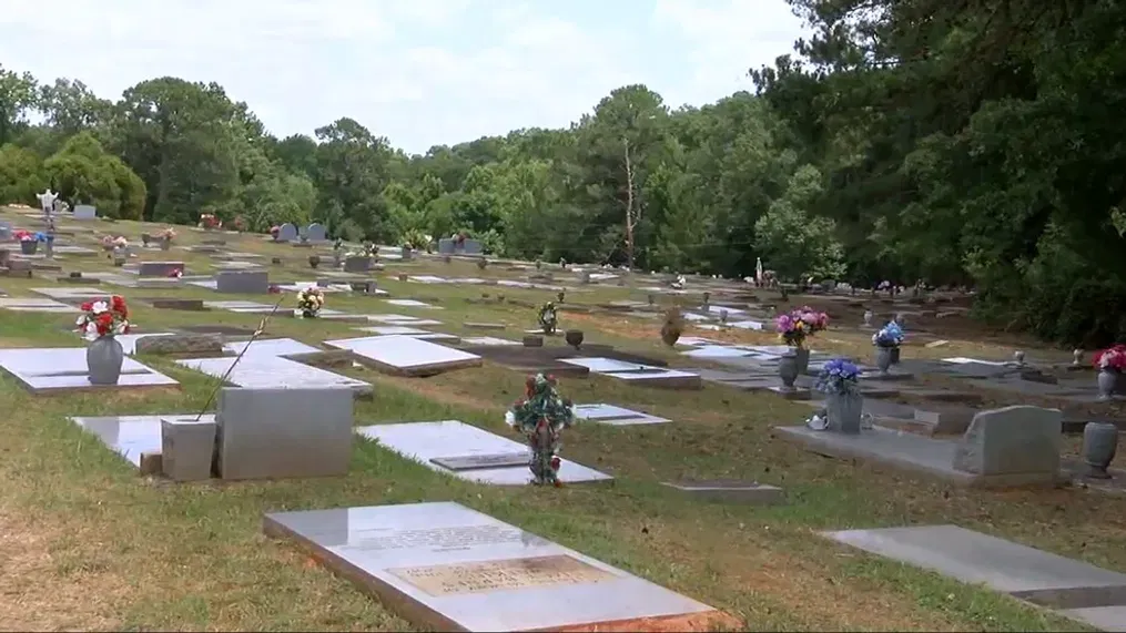 Macon Man's Quest: Searching for Father's Grave Amid Suspected Cemetery Moves