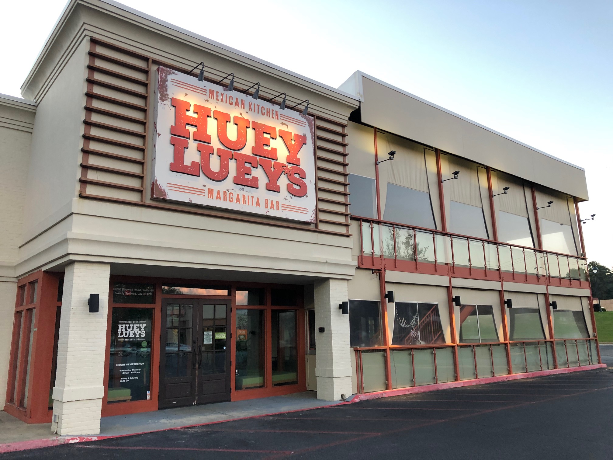 Huey Luey’s Transformation: Sandy Springs Welcomes New Mini Food Hall