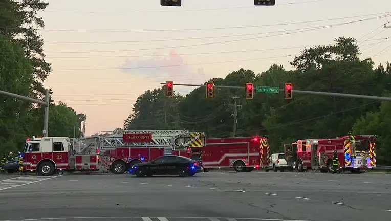 Tragic Loss: 20-Year-Old Fatally Injured in Barrett Parkway Crash, Kennesaw Mourns
