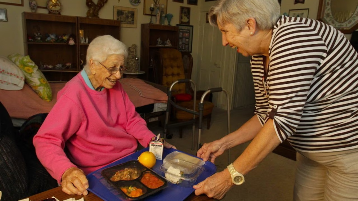 How Meals on Wheels Is Helping Seniors Stay Safe During Alabama’s Heatwave